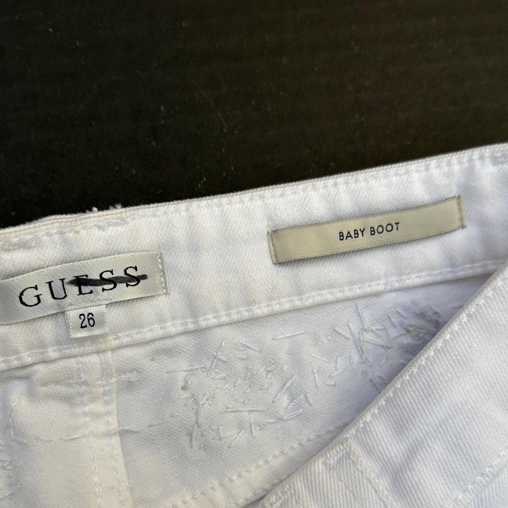 New Guess White Flare Jeans with Floral Embroidery SZ 26 - Picture 7 of 11